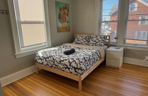 Middletown House | Private room in a shared apt Middletown near Wesley uni