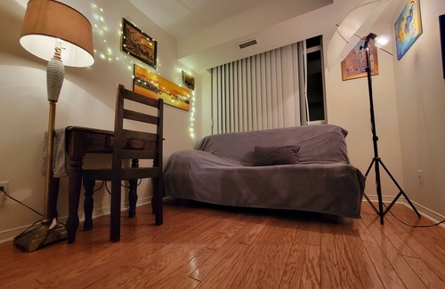 Willowdale Condo | Private Room in an Artsy Condo, North York Center