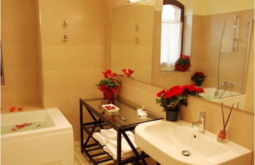 Arbizu Apartment | Private room in charming rural hotel 5