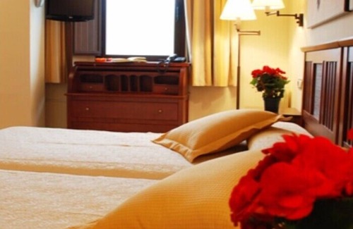 Arbizu Apartment | Private room in charming rural hotel 11