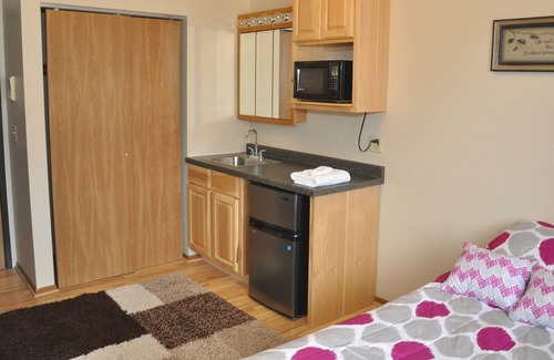 Winona House | Private Room in Dorm-Style Building