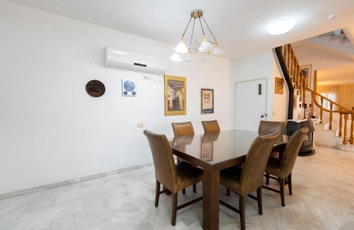 Rishon LeTsiyon House | Private room in great Vila