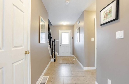 Guelph House | Private Room in Guelph