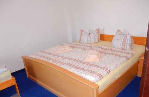 Zittau Apartment | Private room Naak - room on the left