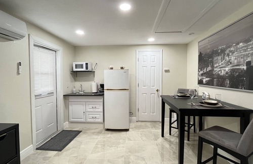 Citrus Park Apartment | private room