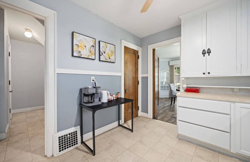 Peoria House | Private Room w/Full Daybed | Clean, Cozy & Quiet