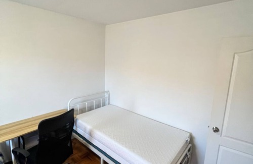 Downsview House | Private room, with dedicated bed (Room B)