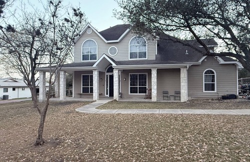 Medical Center District House | Private Room with Private Bathroom in Shared Home – Near Downtown & Hospital