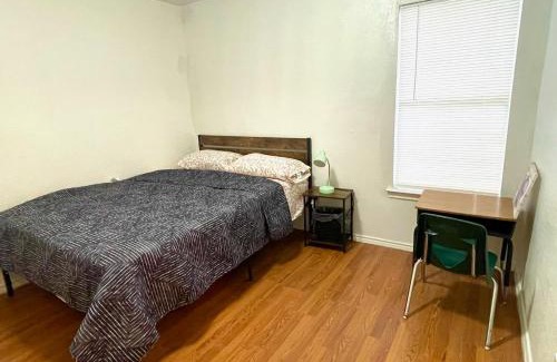Dallas House | Private room5 near downtown