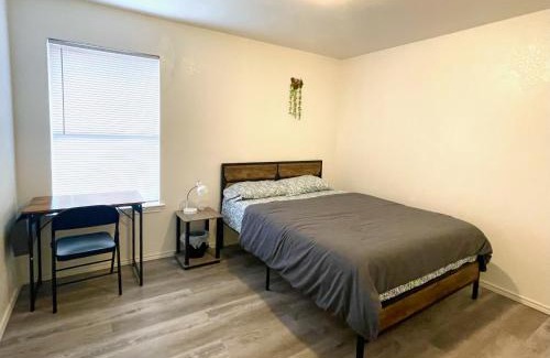 Dallas House | Private room5 near downtown