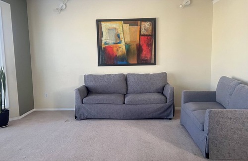 Northeast Edmonton House | Private Rooms Close to Superstore,Walmart Londonderry Mall & Costco