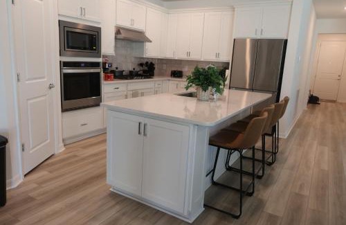 Ellenton House | Private rooms inside Ellenton home - Near Beaches