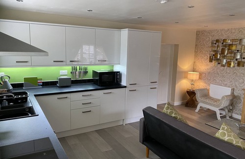 Leyland House | Private Rural Barn Annex, Pet Friendly With Free Wi-Fi and Parking On Premises
