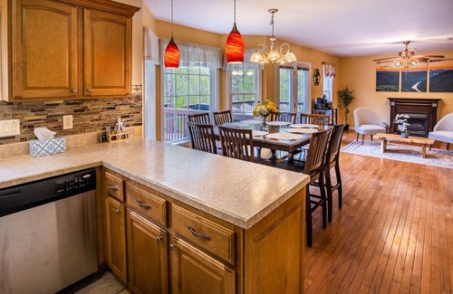 Summerlee House | Private Saddleback Retreat - Ultimate Game Room, Hot Tub, Fire Pit