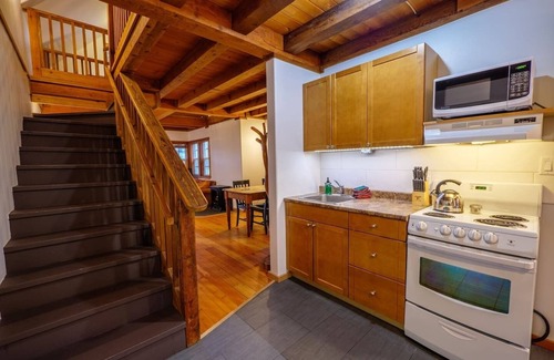 Ucluelet Cabin | Private Sauna · Oceanfront Cabin w/Views! Steps to the Beach! ⎮Hidden Pearl