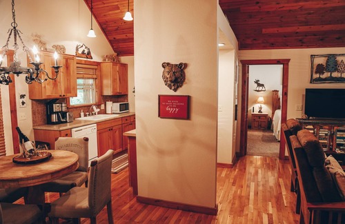 Branson West House | Private Secluded Cabin, Across from Silver Dollar