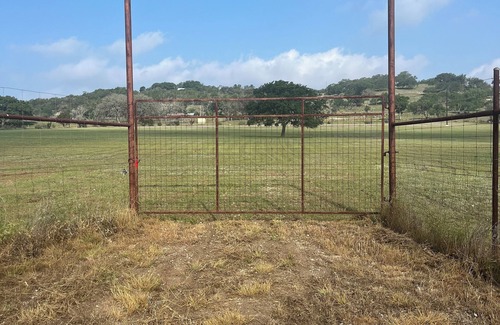 Comfort RV Rental | Private Single unit RV Campsite, 30/50 amp/sewer/water, fire ring, great views