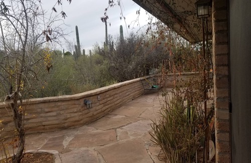 Tucson House | Private Southwest Adobe Oasis near the Tucson Mountains
