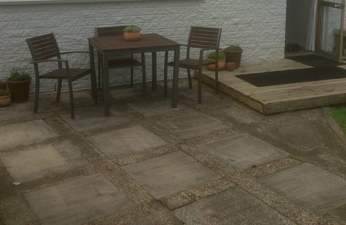 Cambridge Apartment | Private studio close to town sporting venues and attractions. Cafe round corner