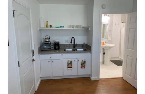 Castro Valley House | Private Studio/Downtown/Free Washer/Dryer/Fast Wi-Fi