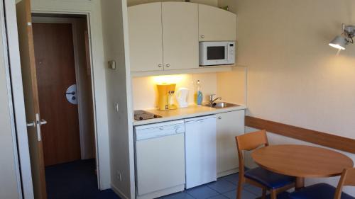 Gambetta Apartment | Private Studio - Paris - La Défense
