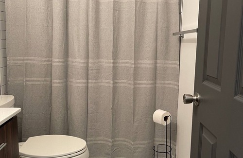 Glenwood Park Apartment | Private Studio-Steps To Beltline-Short/Long Term