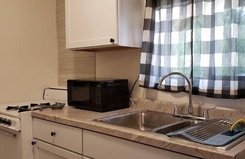 Rockford Apartment | Private Studio whole unit