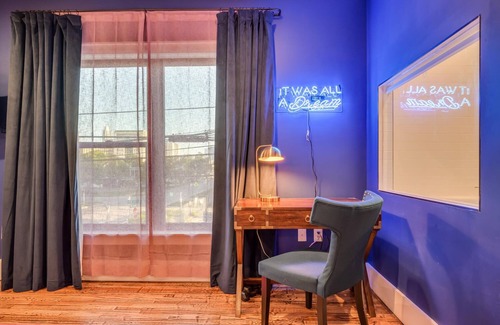 West End Apartment | Private Suite in Historic Austin B&b: Sleeps 4!