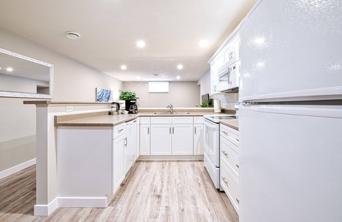 Edmonton Apartment | Private Suite | KING Bed | Professional Cleaning | Newly Renovated!