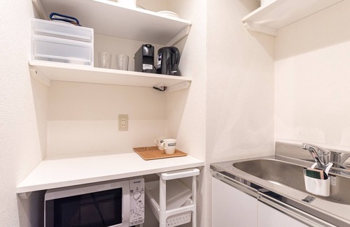 Honmachi Apartment | Private suite with new bath 1stop to Shinjuku/Shibuya-ku Tokyo