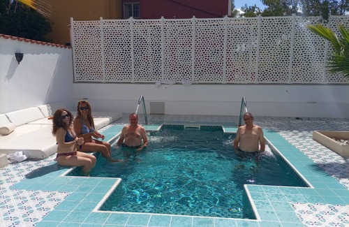Cubelles Villa | Private Tennis-Voleyball-Basketball, Heated Pool, Sauna with Aromatherapy
