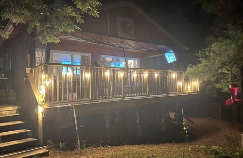 Marmora and Lake Cottage | Private Three Bedroom Cottage on Small but Beautiful Lake