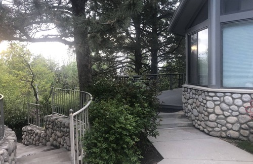 Sandy Apartment | Private, unique, high end and close to the canyons
