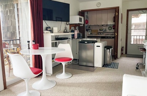 Shelter Island Heights Apartment | Private 1-bedroom waterfront apartment in fabulous Shelter Island Heights