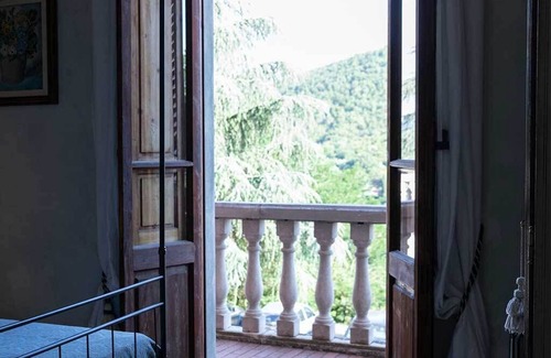 Lucarelli Villa | Private villa in Chianti with swimming pool surrounded by nature