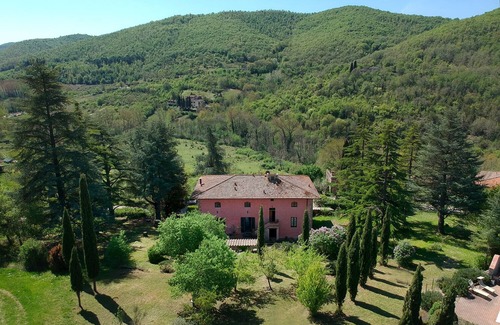 Lucarelli Villa | Private villa in Chianti with swimming pool surrounded by nature