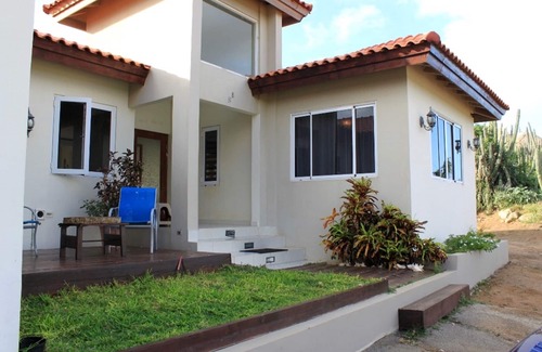 Santa Cruz House | Private villa 5 km from natural pool