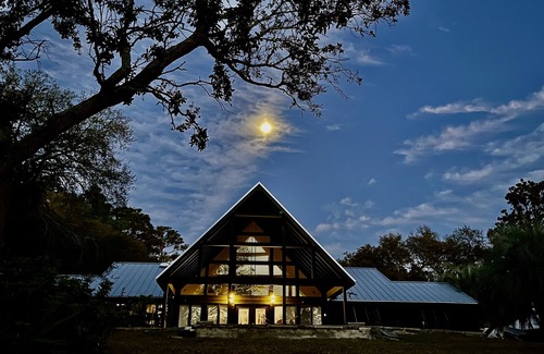 Elberta Villa | Private Villa, Boat, Infinity Pool, Private Beach, Kayak with Dolphins!