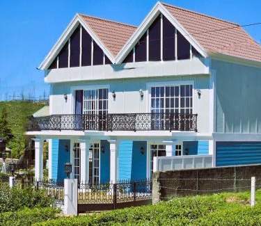 Nuwara Eliya Villa | Private Villa by the Tea Estate