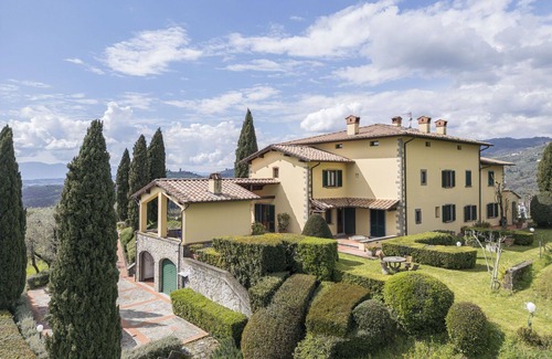 Massa e Cozzile Villa | Private Villa with hot tub, private pool, sauna, WIFI, A/C, TV, patio, panoramic view, parking