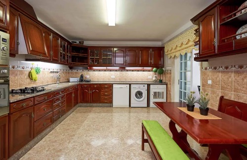 Ericeira Villa | Private villa, sea front, private pool, games room, fast Wifi