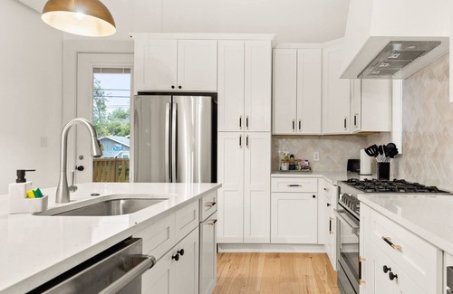 Midtown Villa | Private Villa · Theater · Game Room · BBQ · Relax
