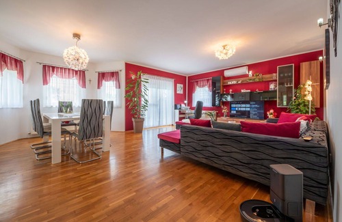 Municipality of Krizevci House | Private Villa with A/C, WIFI, private pool, TV, terrace, pets allowed, panoramic view, parking