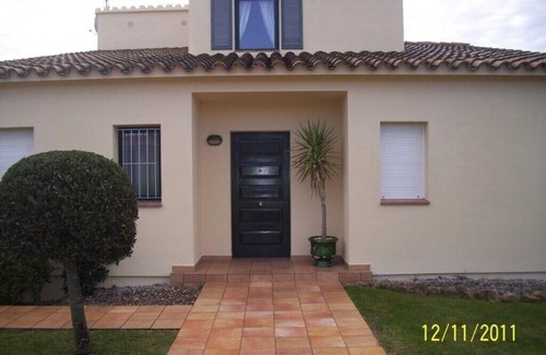 L'Escala Villa | Private Villa with Garden/Pool/WIFI - Villa Pilans, Beautiful Villa on the edge of L'Escala with Gar