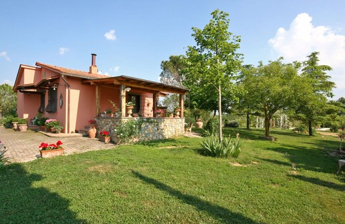 Certaldo Villa | Private Villa with private pool, WIFI, TV, patio, panoramic view, parking, close to San Gimignano