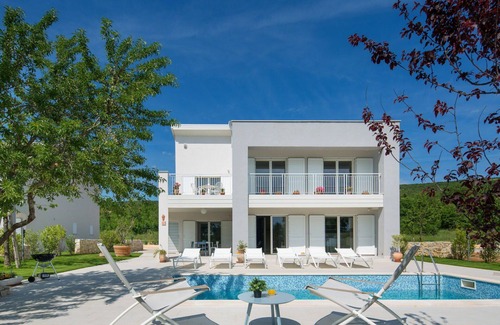 Stanisovi Villa | Private Villa with WIFI, A/C, private pool, TV, terrace, pets allowed, panoramic view, parking