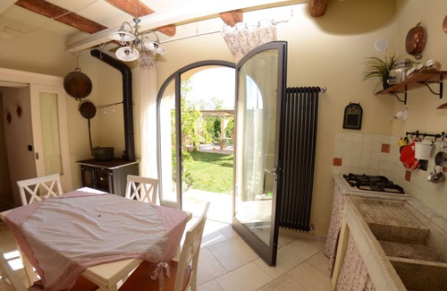 Aiale Villa | Private Villa with WIFI, private pool, A/C, TV, veranda, pets allowed, panoramic view, parking