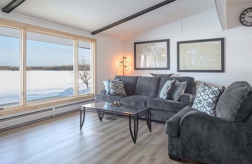 De Tour Village House | Private Waterfront