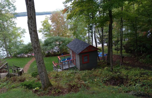 Parham Cottage | Private Waterfront Cottage on Beautiful Bob's Lake
