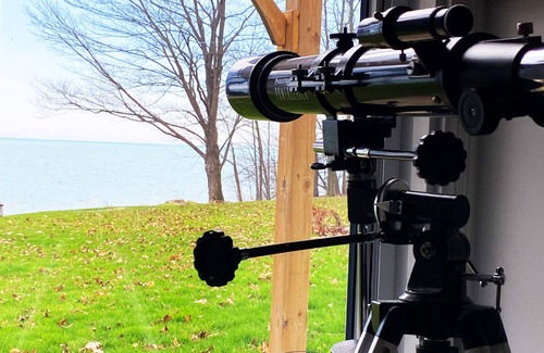 Dunnville Cottage | Private Waterfront Lakehouse on Lake Erie